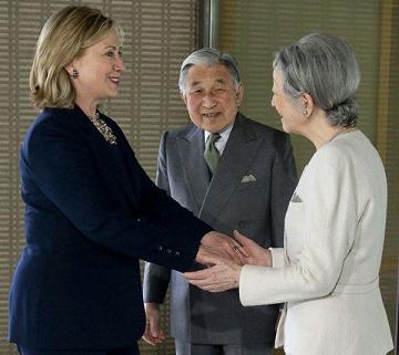 Hillary_Rodham_Clinton_Emperor_Akihito_and_Empress_Michiko